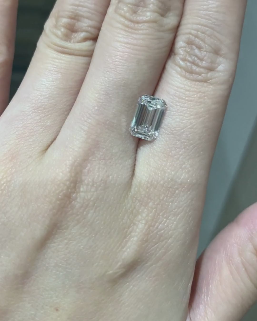 Emerald | 3.06ct E VVS2 | 1.50 Ratio | IGI Certified